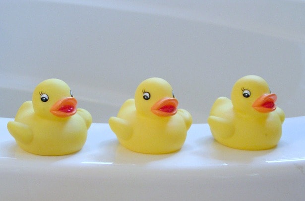 How to Have a Relaxing Bath with Kids in 22 Easy Steps