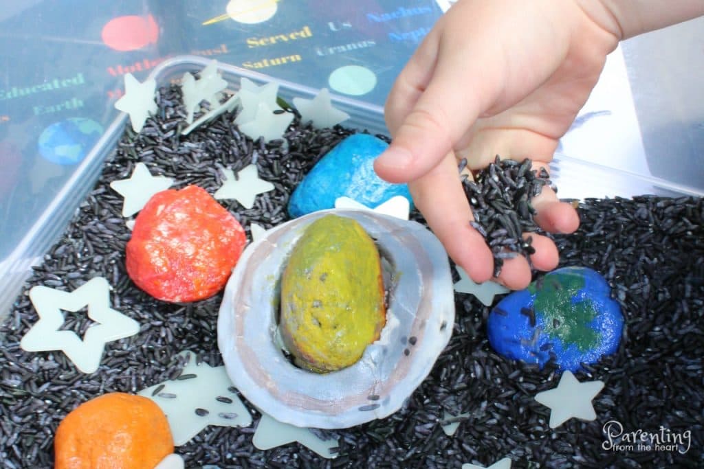 Promote play-based learning with this fun solar system for kids activity! It comes with a free printable packet as well as bonus materials for more ways to play! Perfect for preschoolers, kindergarteners, or any early childhood educators!